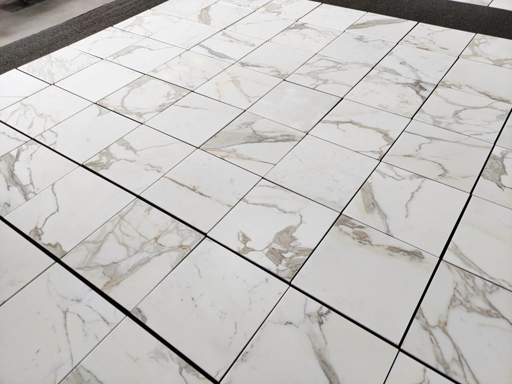 18×18 Calacatta Gold Marble Tile – Premium White Marble with Luxurious Veining