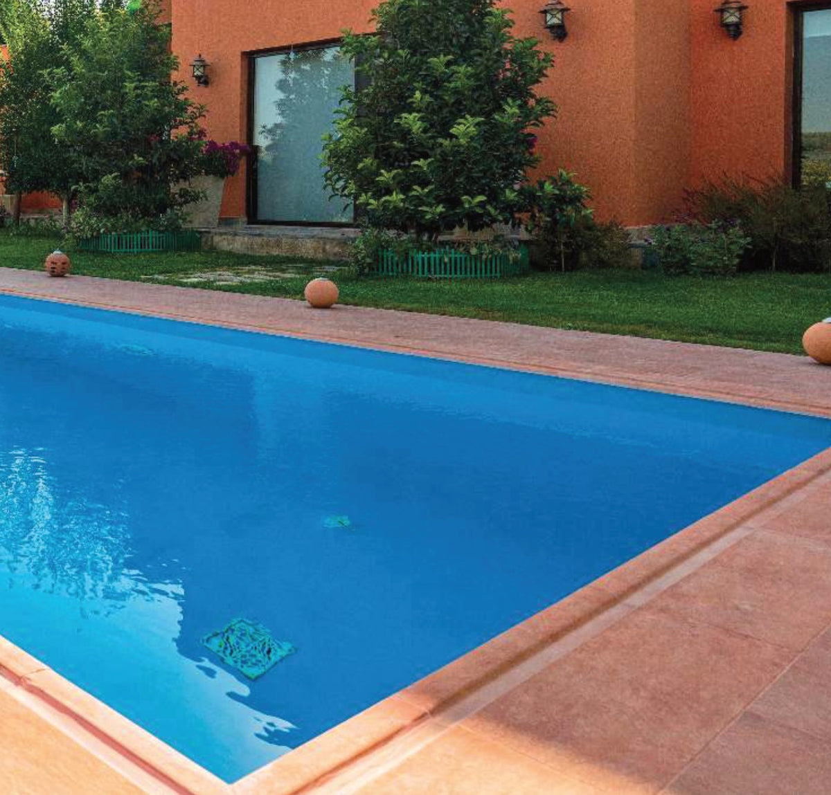 Cotto porcelain pool deck and coping at the pool edge
