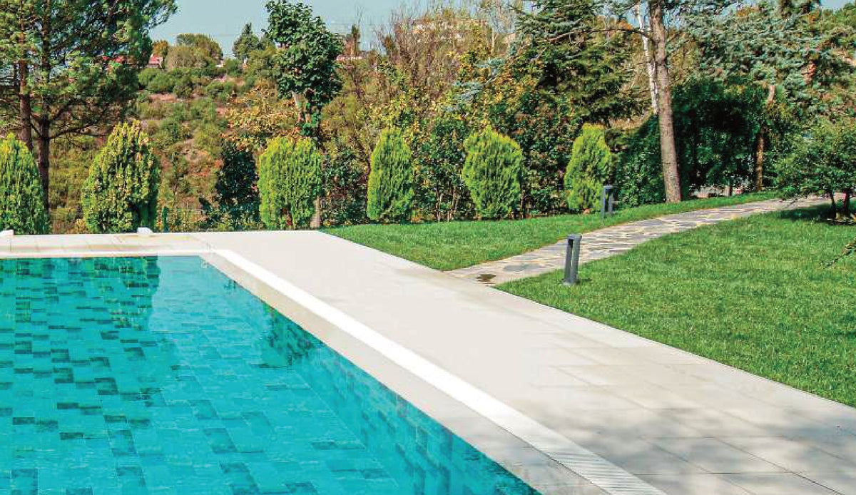 SeraPool Natural Piazza Turquoise porcelain pool tile, close-up of a finished pool surface