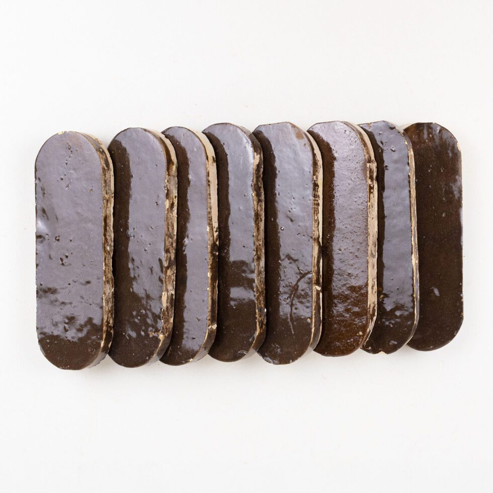 セルディアチョコレート20✖️2 Cacao Nocturne Zellige 2×6 Long Oval Tile | Arda Ogan