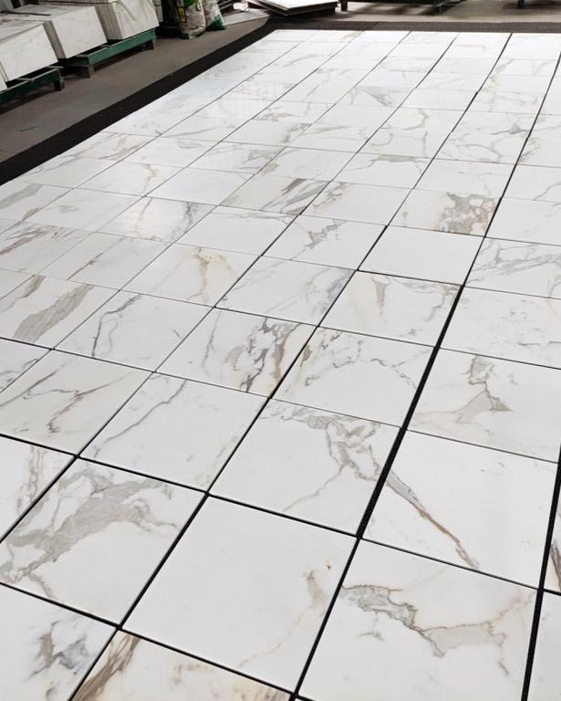 Large-Format Calacatta Gold Marble Tile for Seamless Flooring & Accent Walls