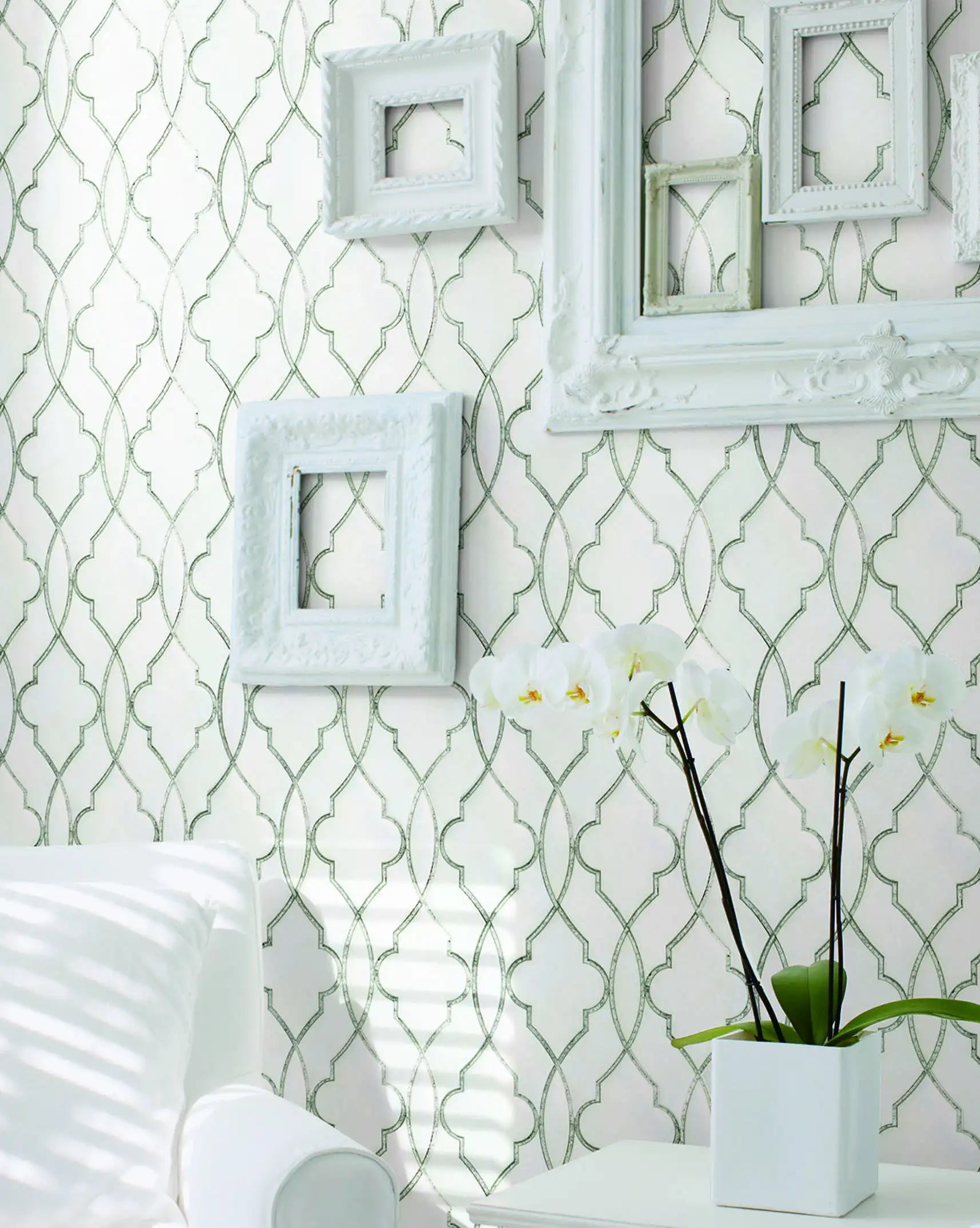 Chateau Luxe Mosaic Tile – Intricate Water-Jet Marble Design with Modern Elegance.