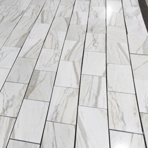 Calacatta Borghini, calacatta extra marble, gold premium marble, Michelangelo marble, calacatta pro marble, bright white background, distinctive veining, luxurious feel